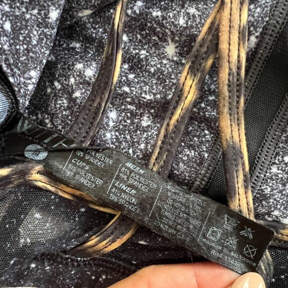 With Wear it To Heart Leopard Cheetah Celestial Print Strappy Sports Bra Size M - Picture 6 of 7